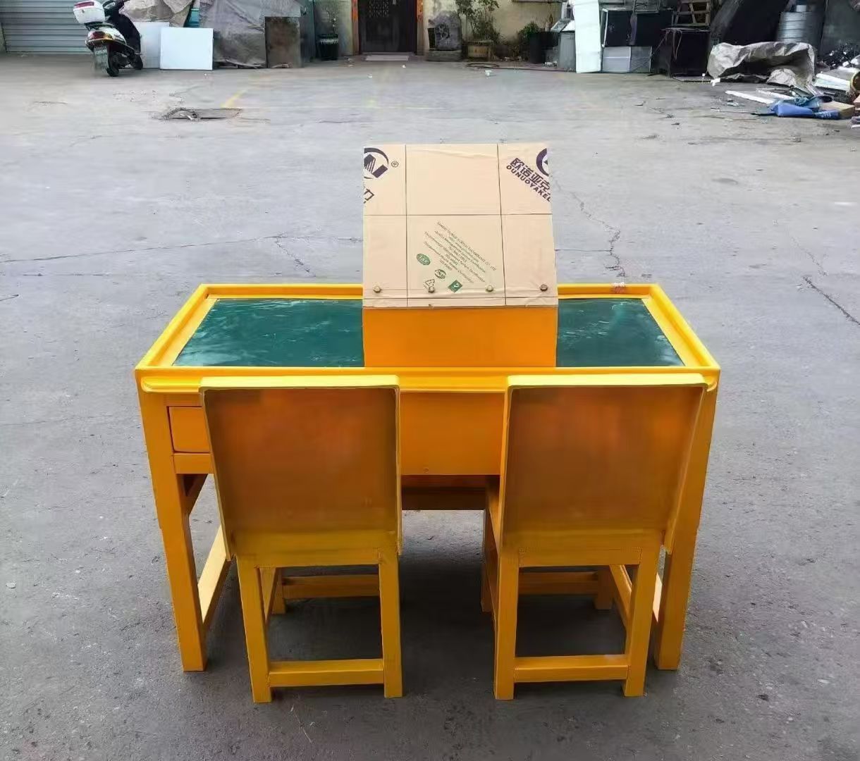 吉林防静电导通桌井下煤矿火工品发放桌：危险品流转的安全守护者